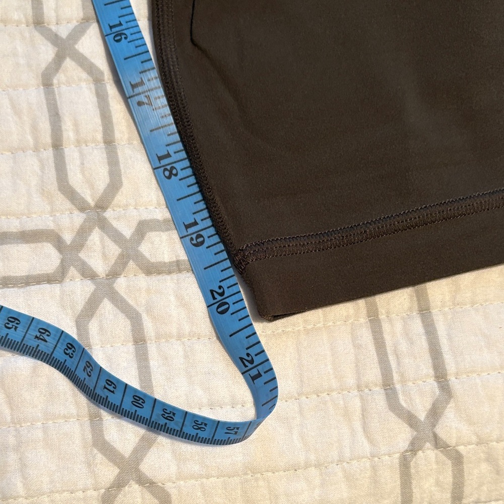 Cropped lululemon athletica Dark Olive Leggings - Picture 4 of 5